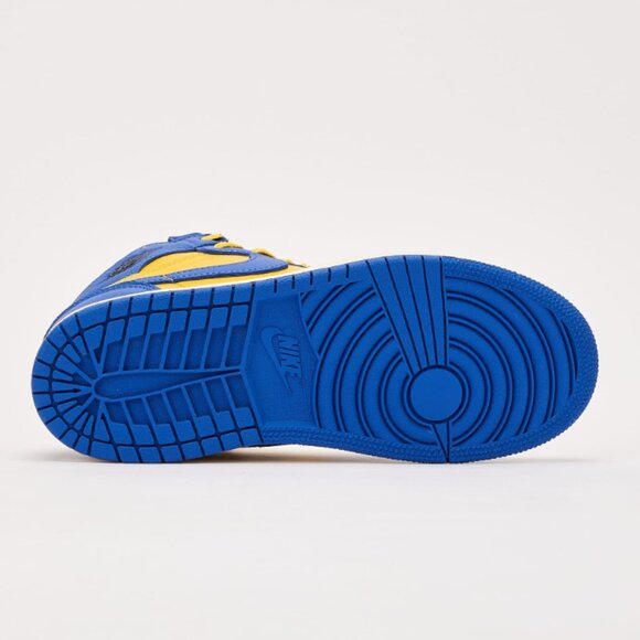 Jordan 1 Retro High OG (Little Kids) - Picture 5 of 10